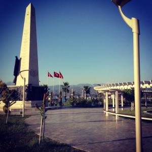 1237109_10152179274793776_1688284184_n